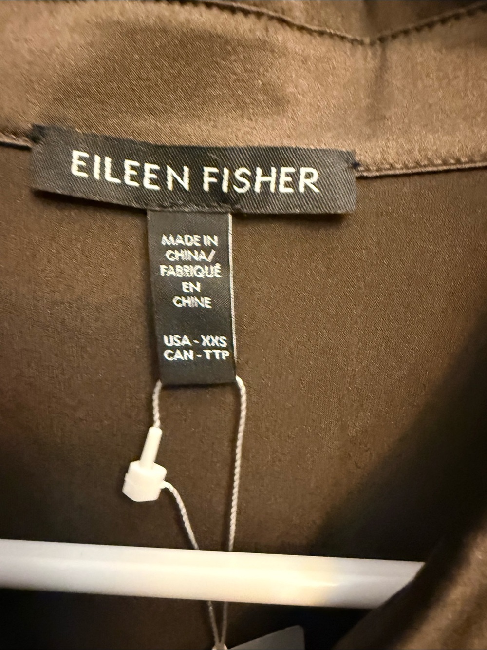 Eileen Fisher Dark Chocolate Brown Silk Charmeuse Blouse Size XXS - Picture 6 of 9